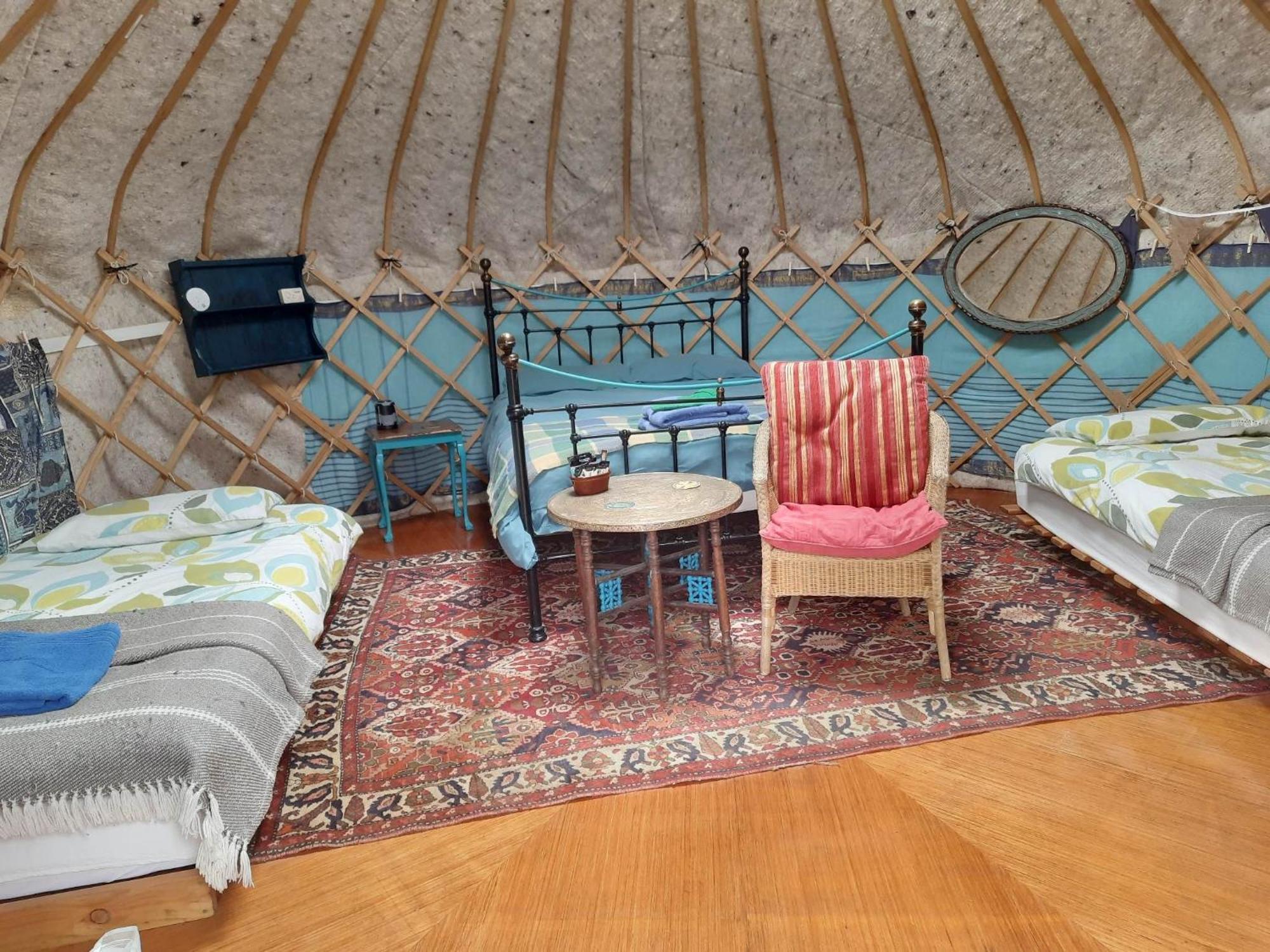 Hotel Ceridwen Glamping, Double Decker Bus And Yurts Llandysul Exterior foto