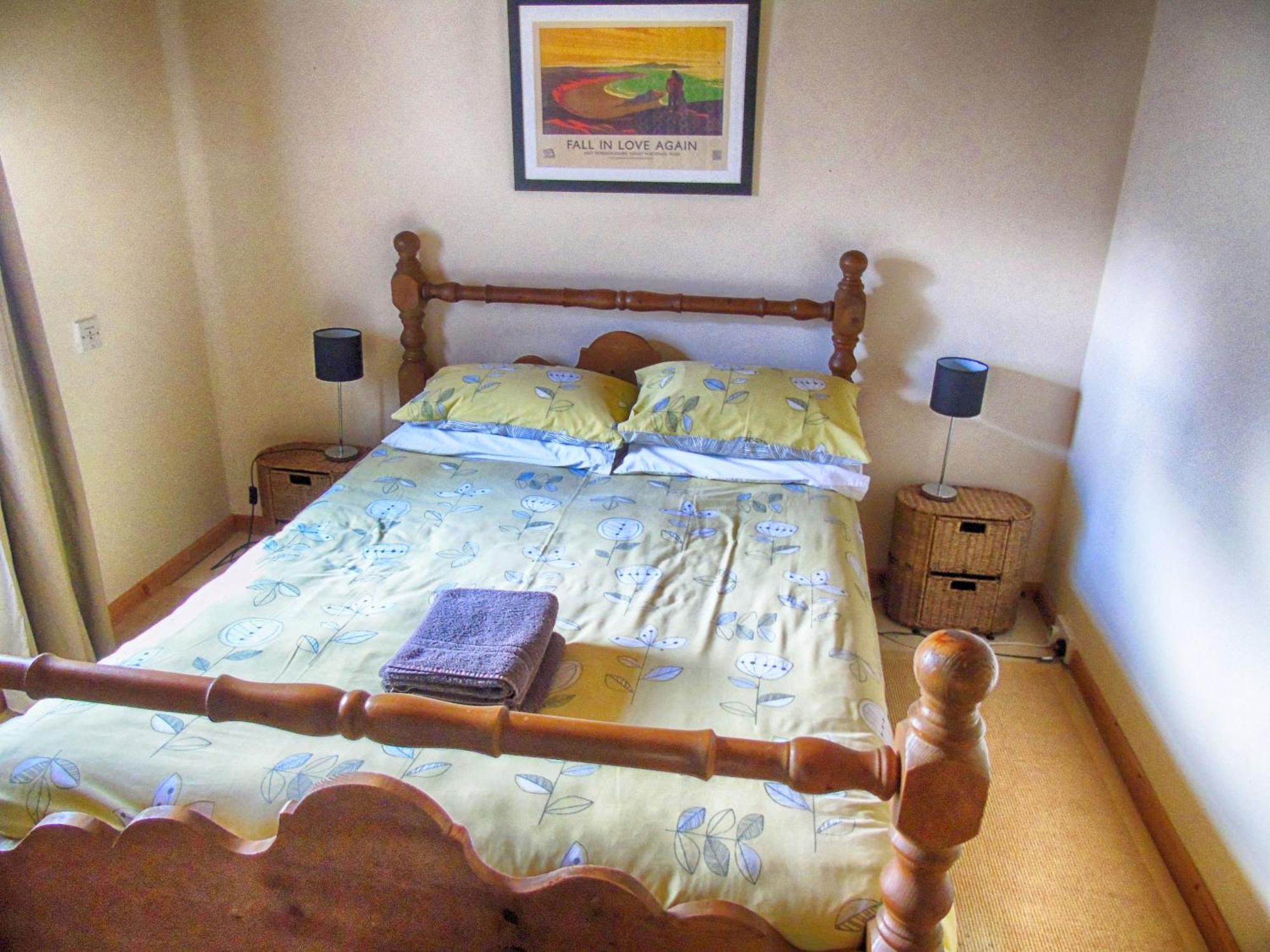 Hotel Ceridwen Glamping, Double Decker Bus And Yurts Llandysul Exterior foto