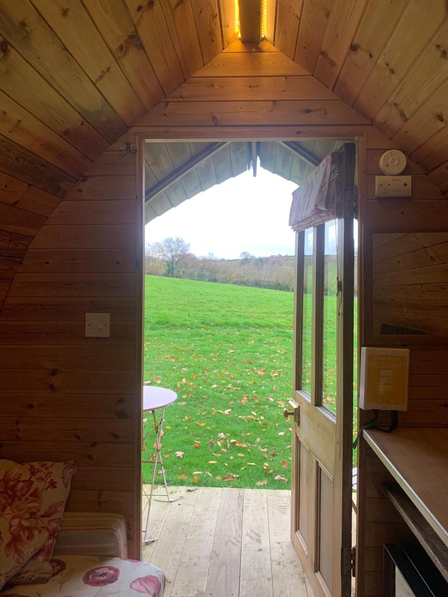 Hotel Ceridwen Glamping, Double Decker Bus And Yurts Llandysul Exterior foto