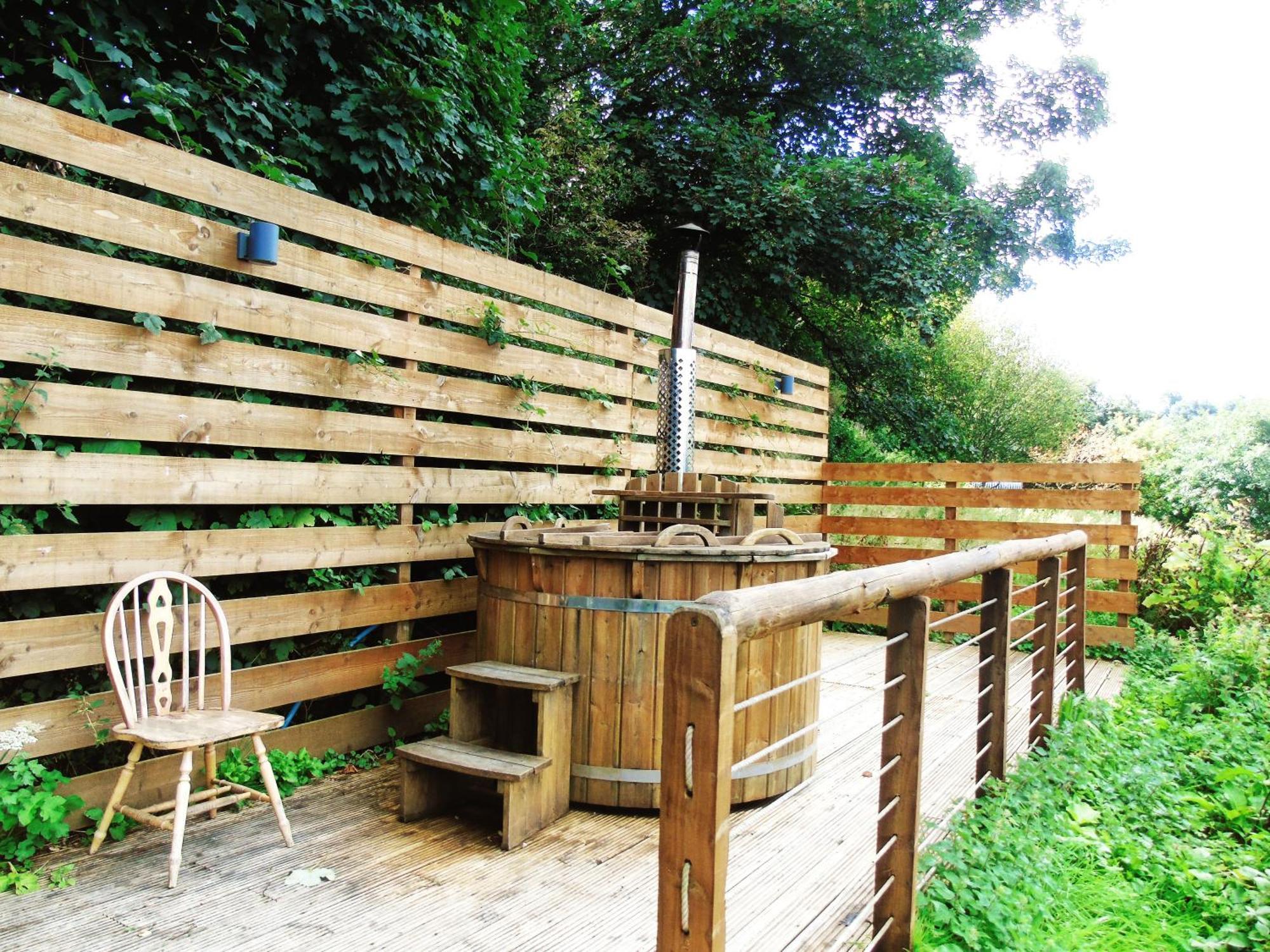 Hotel Ceridwen Glamping, Double Decker Bus And Yurts Llandysul Exterior foto
