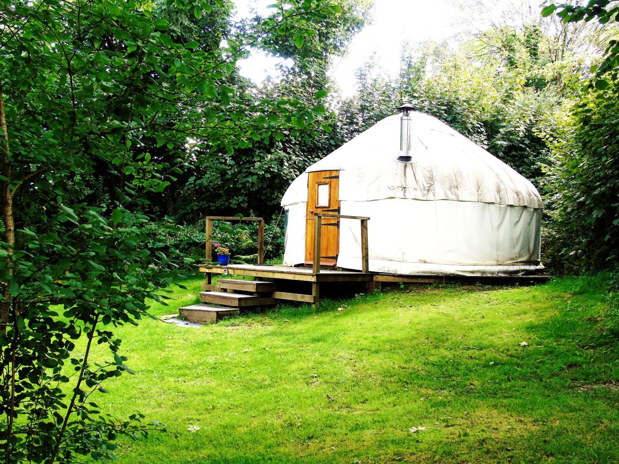 Hotel Ceridwen Glamping, Double Decker Bus And Yurts Llandysul Exterior foto