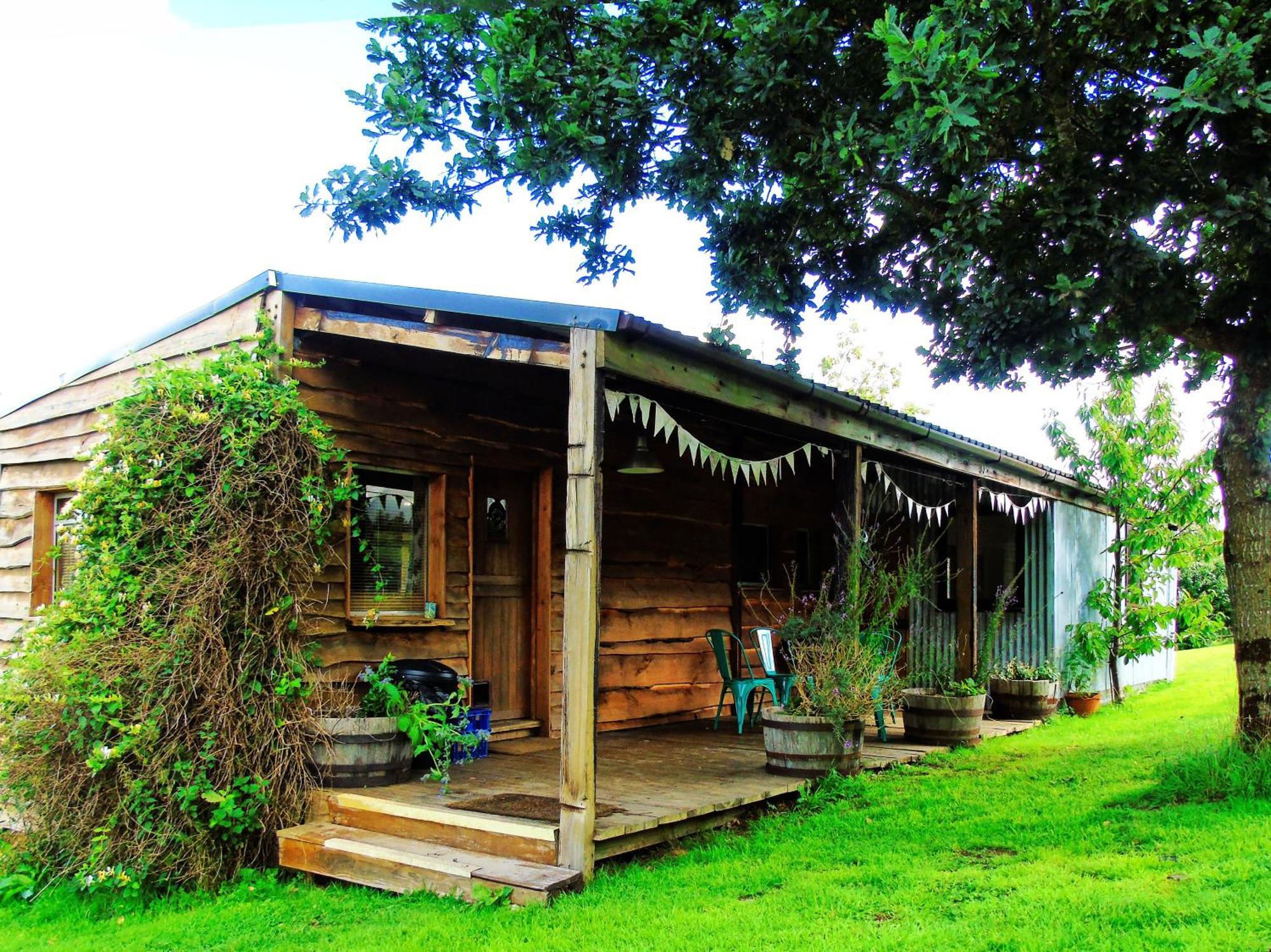 Hotel Ceridwen Glamping, Double Decker Bus And Yurts Llandysul Exterior foto
