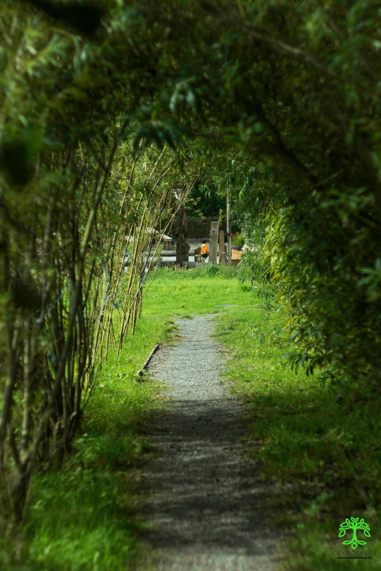 Hotel Ceridwen Glamping, Double Decker Bus And Yurts Llandysul Exterior foto