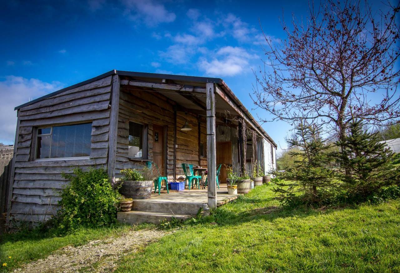 Hotel Ceridwen Glamping, Double Decker Bus And Yurts Llandysul Exterior foto